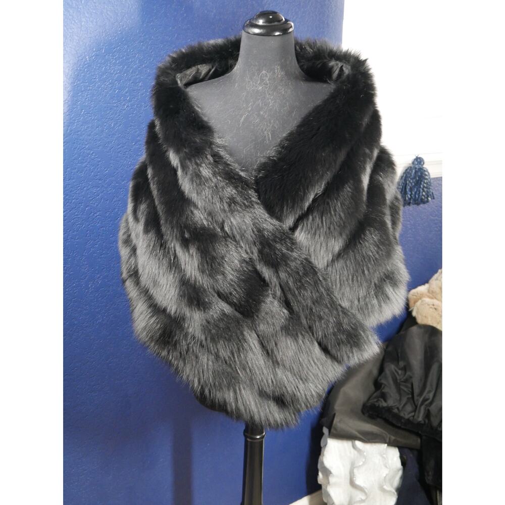 NEW Gorgeous Black Fox Fur Stole Wrap Coat Jacket